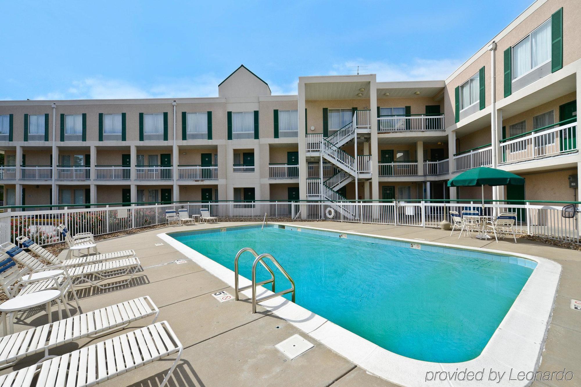 Americas Best Value Inn And Suites Overland Park Facilities photo